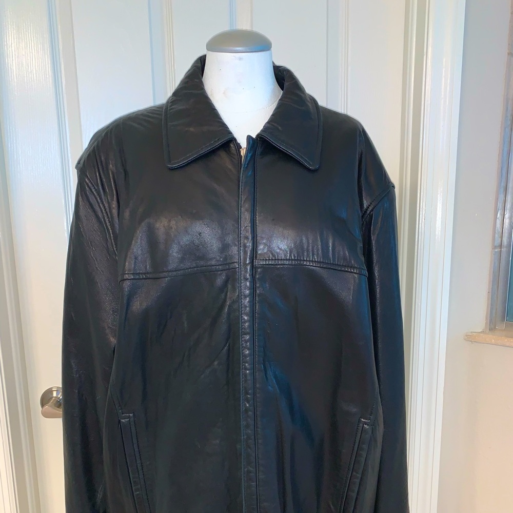 Nicole Miller Black Leather Jacket with nylon quilted lining. Size L/Unisex.